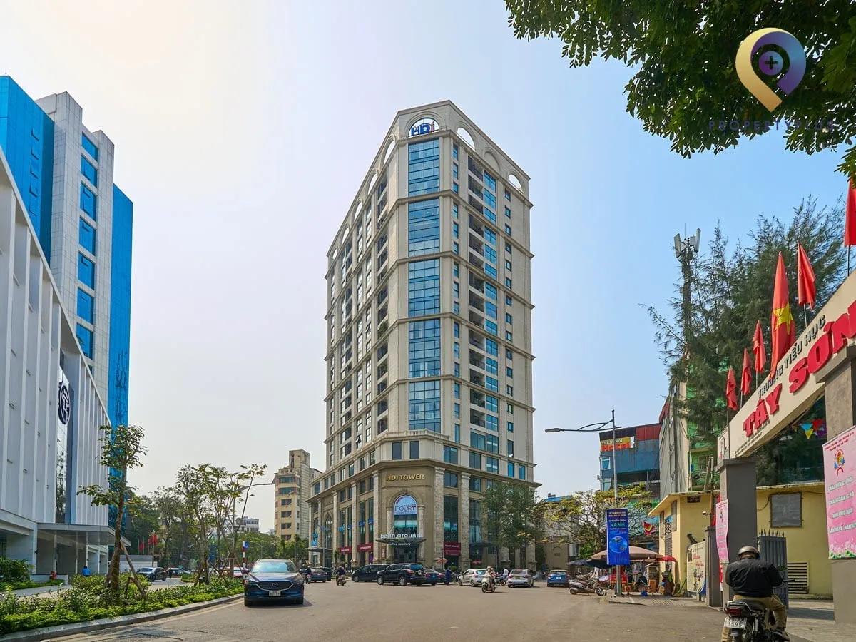 Tòa nhà HDI Tower nhìn từ góc phố Lê Đại Hành.